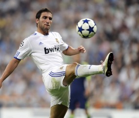 kaiyun官方-足坛双重奏，C罗传奇不落幕，德国战车浴火重生，足坛双重奏，C罗续写传奇，德国战车涅槃重生