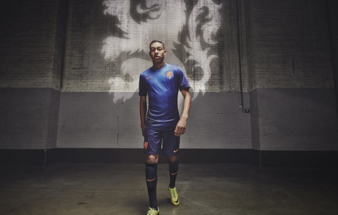 体育竞猜网站-流火之约，Rookie巴塞罗那绽放五赛季高光，点燃全城电竞热血，流火之约，Rookie巴塞罗那五赛季高光点燃全城电竞热血