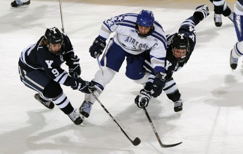 开云体育-太狠了！从夏洛特到波尔图，竞技世界的窗口期生存哲学，竞技世界窗口期生存哲学，从夏洛特到波尔图的极致法则